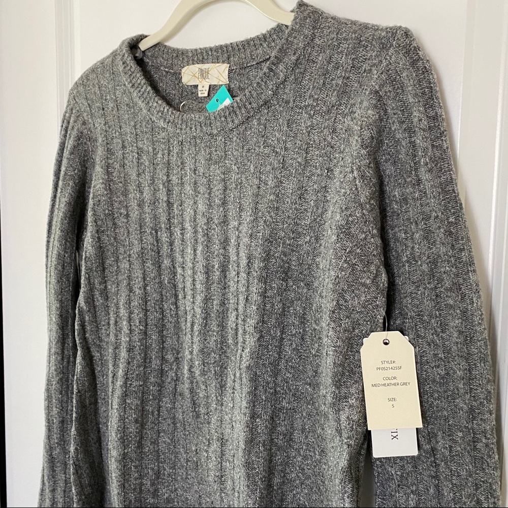 Giavanna Criss-Cross Back detail Sweater